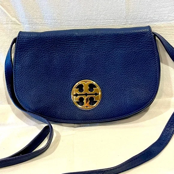 EUC Tory Burch Stunning Blue Shoulder/Crossbody Bag
***GET IT QUICK ***!!! - Picture 1 of 11